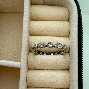 Pandora Ring